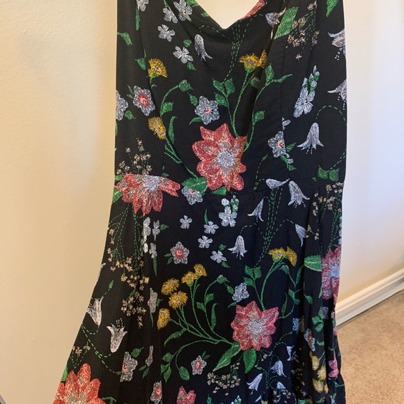 Black and Floral Dress - Picture 4 of 5